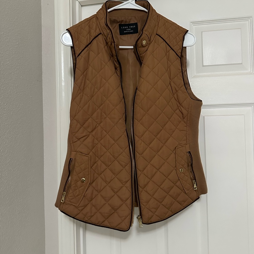 Love Tree Tan Quilted Vest with Stand-Up Collar